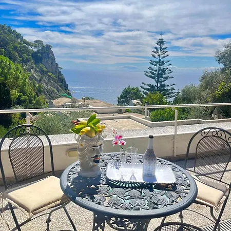 Apartment La Perla *